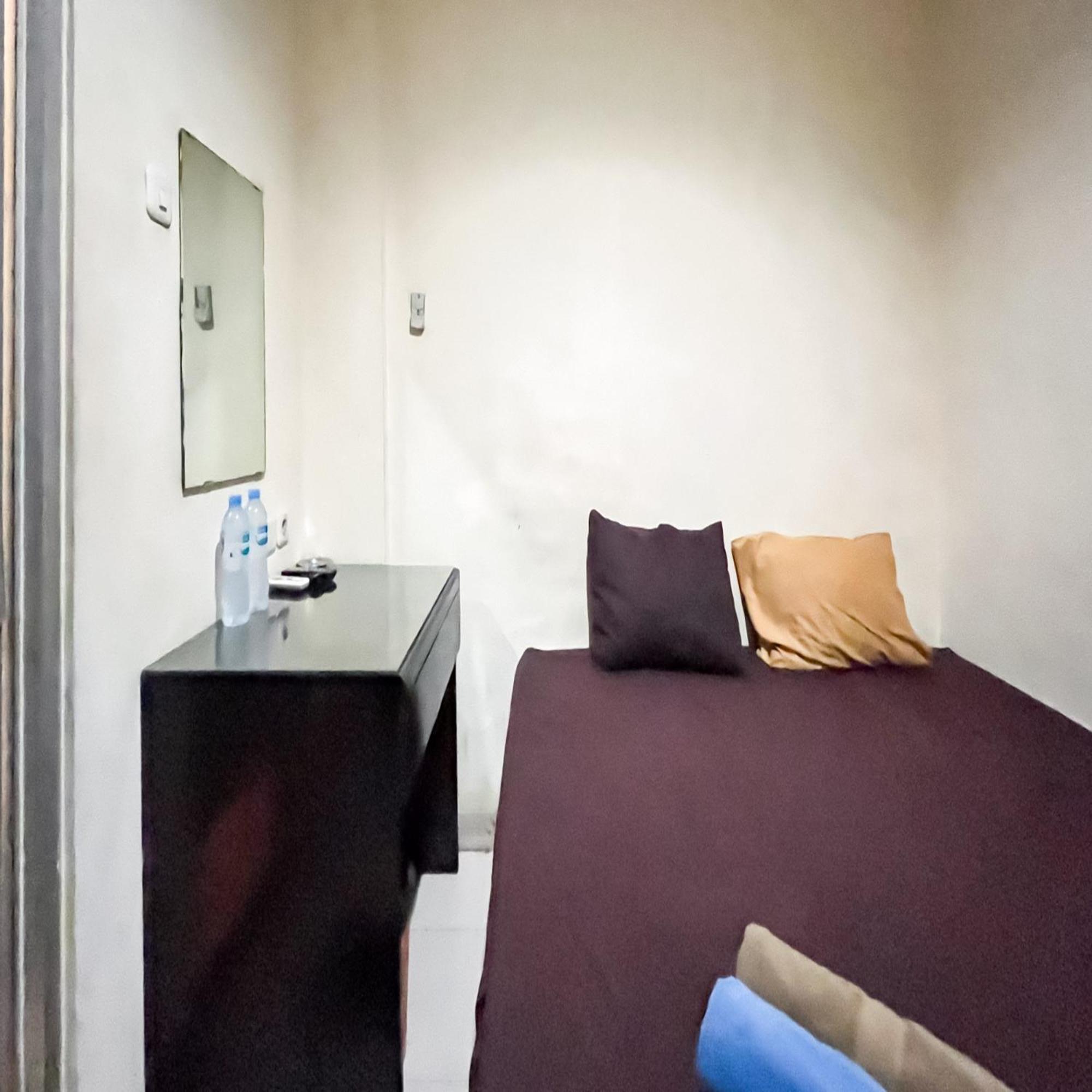 Arcadia Rooms Redpartner Jakarta Exterior foto