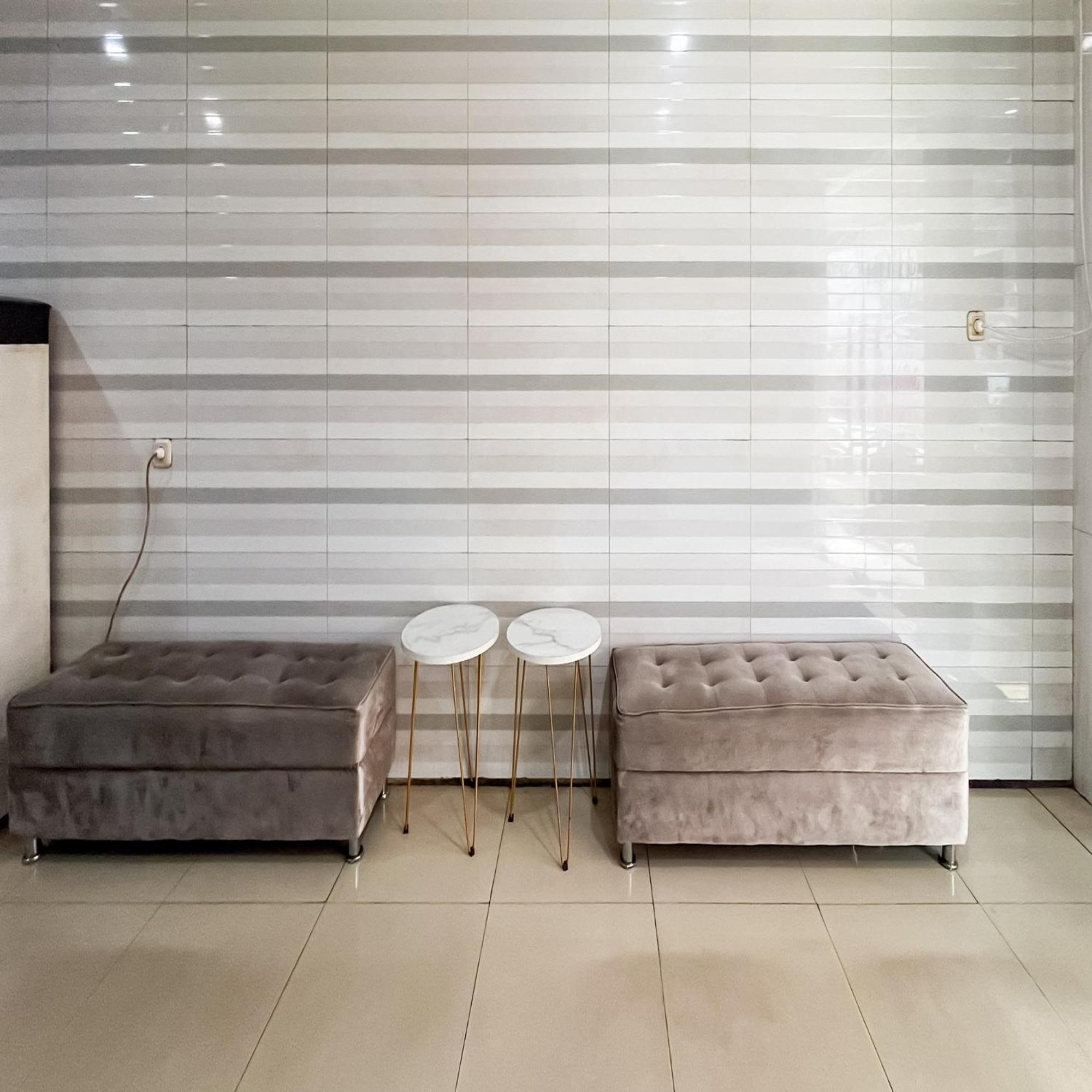 Arcadia Rooms Redpartner Jakarta Exterior foto